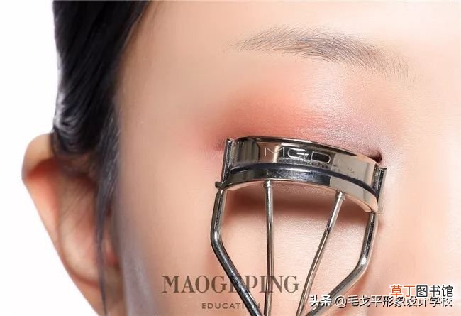 如何画出整容级大眼妆？ 大眼妆画法