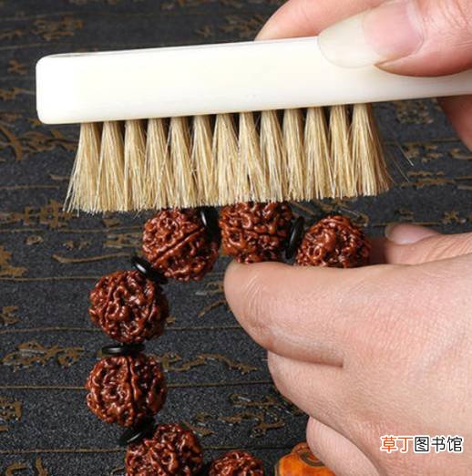 刷金刚用猪鬃刷还是纳米刷子