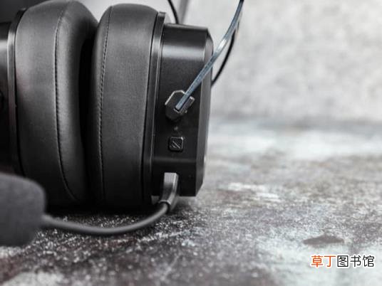 西伯利亚S11G头戴式5.8G电竞无线耳机评测 西伯利亚S11G无线耳机值得入手吗