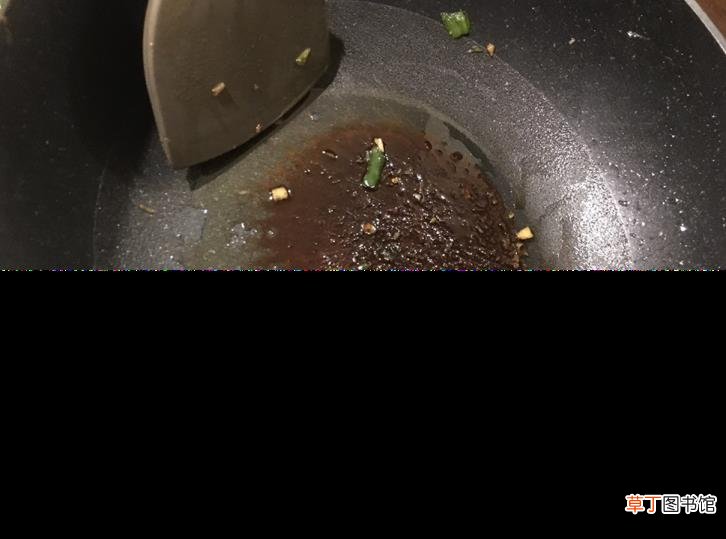 不粘锅为什么会糊底 不粘锅为什么粘锅
