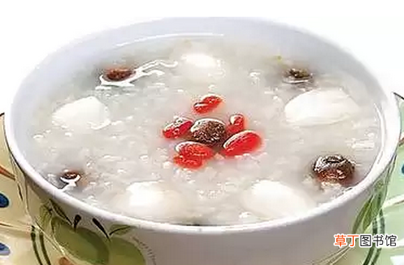 鲜藕枣梨粥怎么做好吃 鲜藕枣梨粥的做法教程