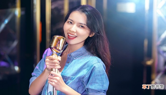 已婚女人梦见自己唱歌