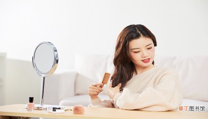 梦见梳头发