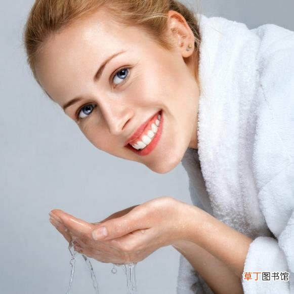 清水洗脸的好处和坏处