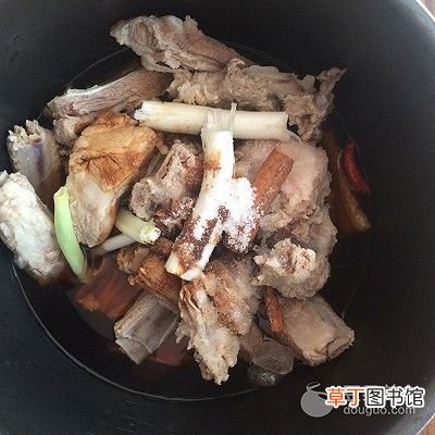 压力锅炖排骨怎么做 高压锅炖排骨的做法