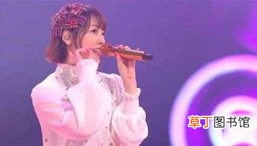 花泽香菜大笑 香菜为什么不笑了