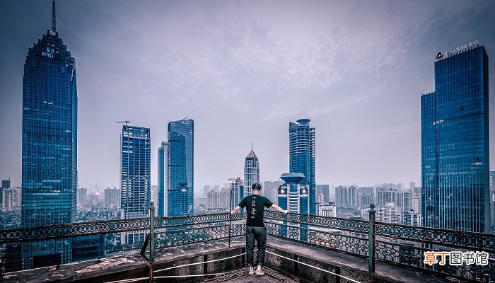 梦见别人跳楼