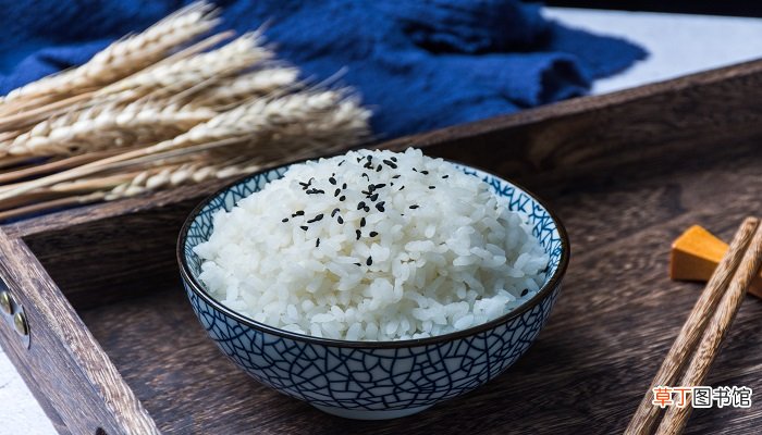 梦见吃大米饭是什么意思