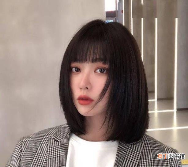 发际线高的人适合什么头发