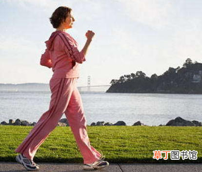 每天坚持步行的12大好处 散步的好处