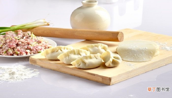 梦见吃饺子
