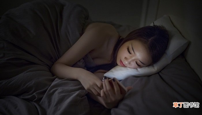 梦见一个人是在消耗缘分