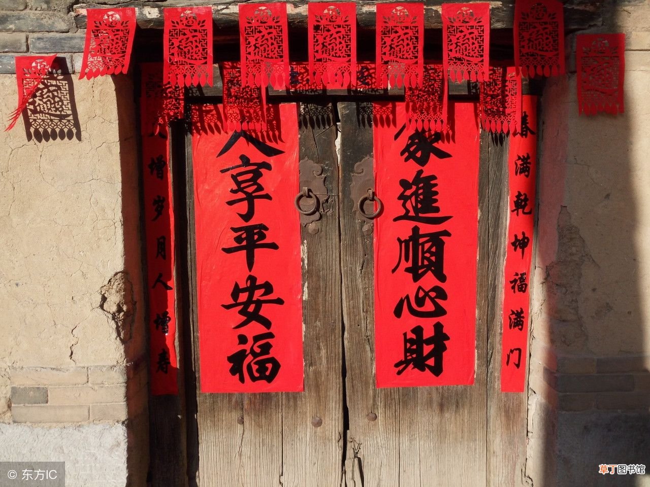 春联应该在哪天贴？ 什么时候贴春联