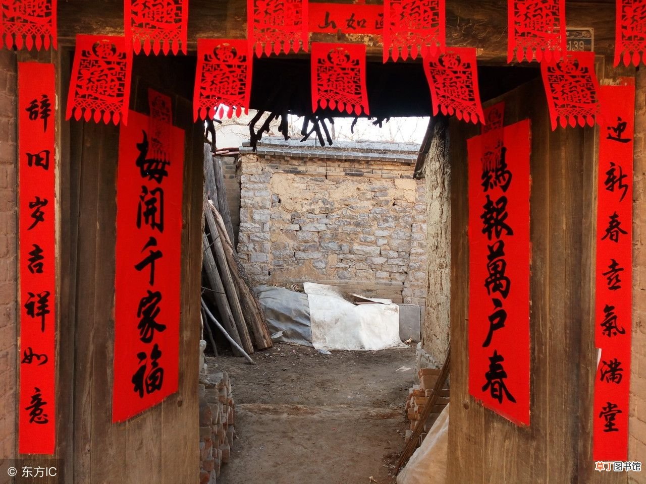 春联应该在哪天贴？ 什么时候贴春联