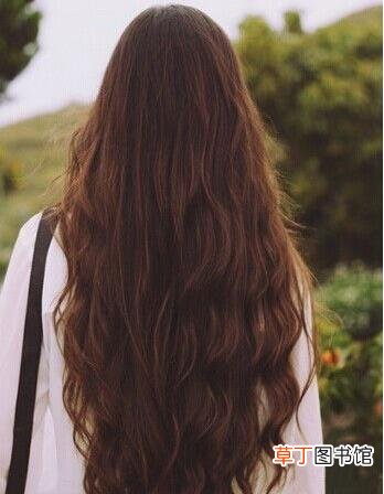 烫发药水味道大是差的吗