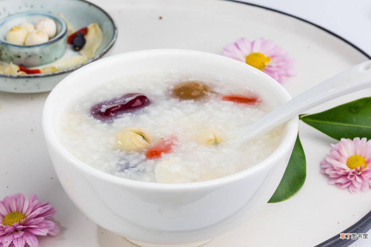莲子的功效与作用？ 莲子的功效有哪些