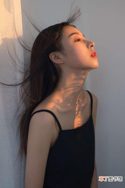 黑发发型怎么做洋气