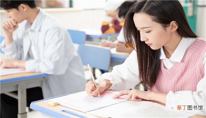 梦见自己考试成绩优异