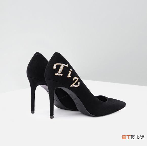 图思龙鞋子是名牌吗