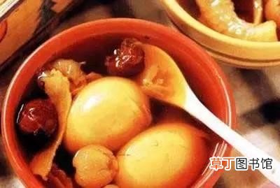 喝这些气血足去色斑 吃什么淡化色斑