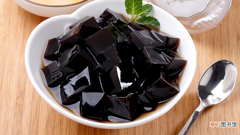 龟苓膏和凉粉区别是什么
