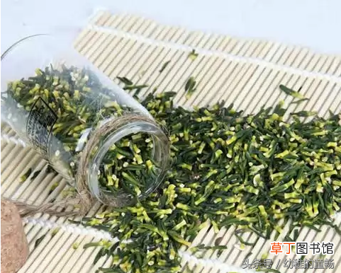 莲子心功效？ 莲子心的功效与禁忌？