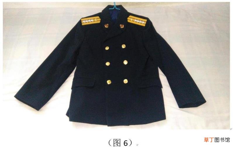 海军服为什么是白色和蓝色 为什么海军是白色