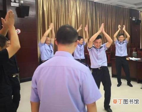 我想当一名警察原因是什么 为什么要当交警
