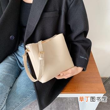 chennai&amp;karina是小ck吗