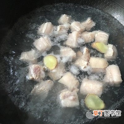 土豆烧肉的做法 美味土豆烧肉的做法