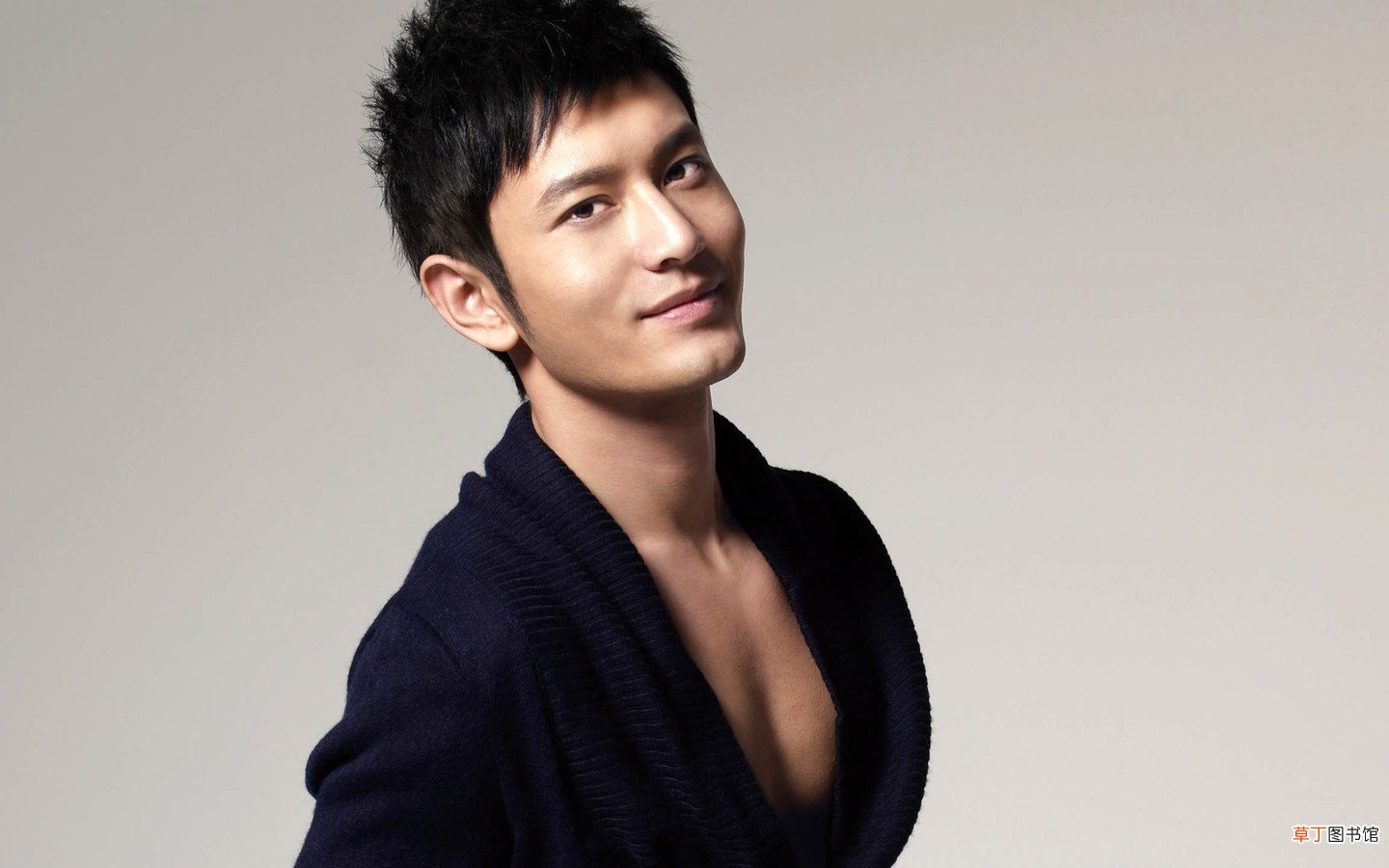 黄晓明完全变了一个人 黄晓明已经不是本人了