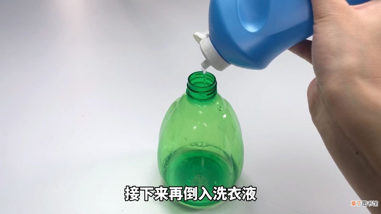 羽绒服怎么洗干净？ 教你自己在家洗羽绒服