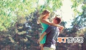 女生的嘴是不是越亲越甜 接吻为什么是甜的