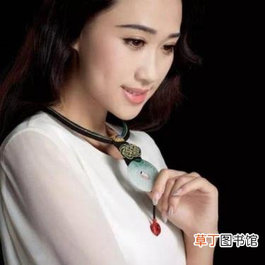 玉不能一带一摘 玉为什么养人