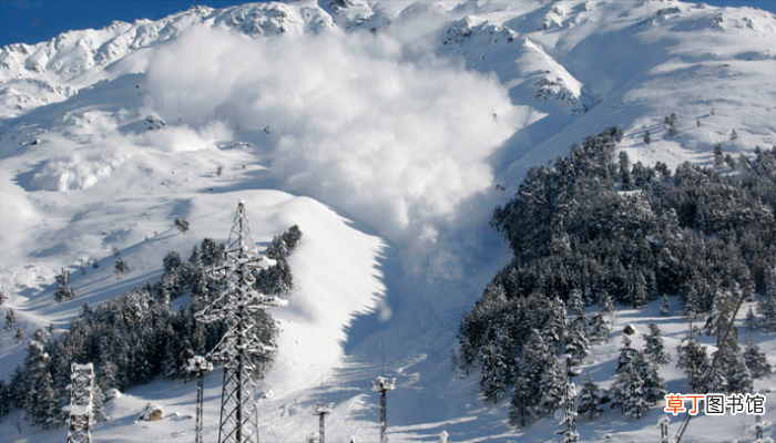 梦见雪崩但我很安全