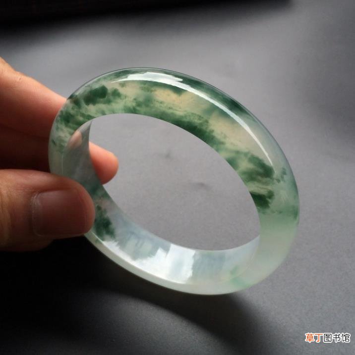 冰种飘花是什么档次的翡翠