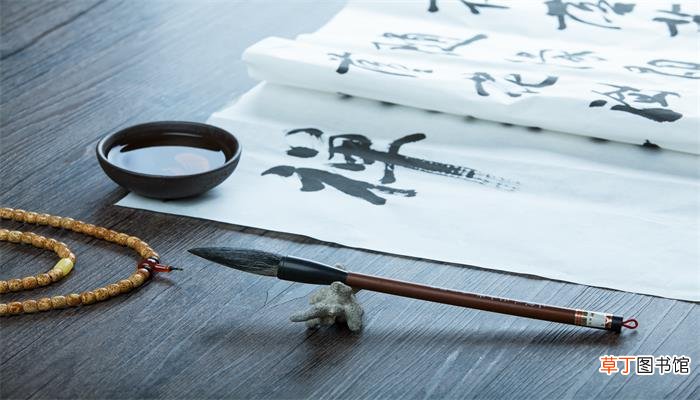 梦见自己脸上有个字