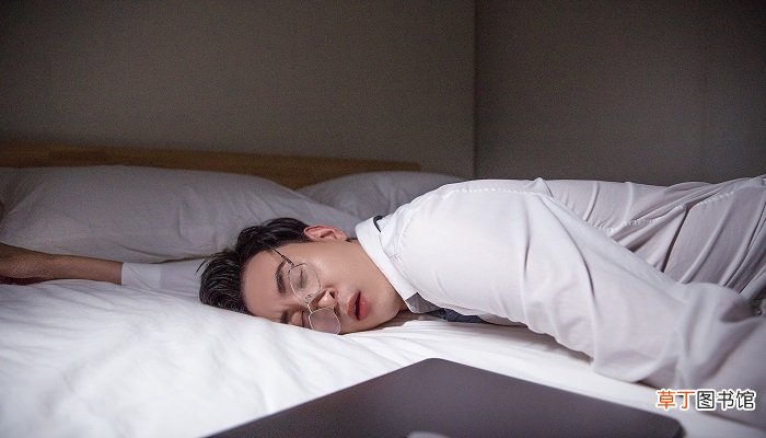 梦见别人抬棺材