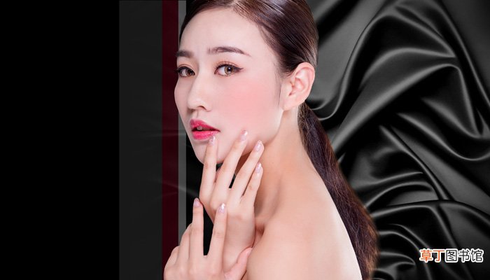 梦见自己脸有红色