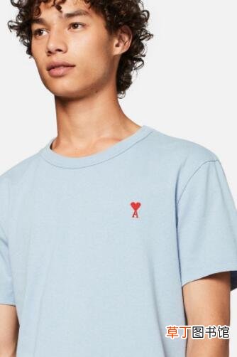 一个红心一个a的衣服牌子