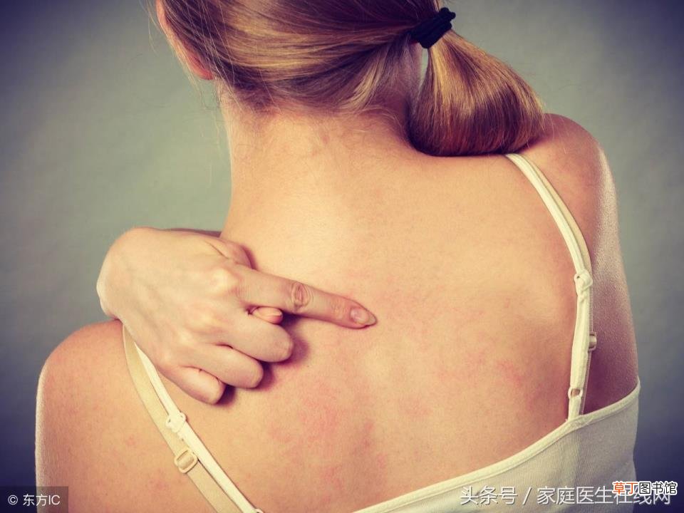 右边背上长痘痘是什么原因 为什么后背长痘