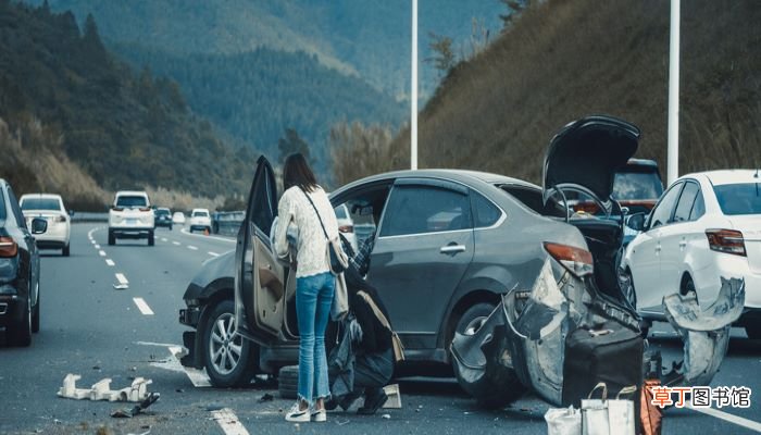梦到撞车但是人没事