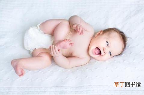 新生儿聪明的七个表现 婴儿笑是因为什么