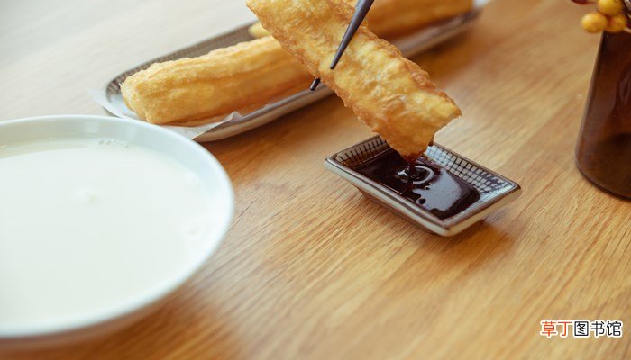 梦见吃油条