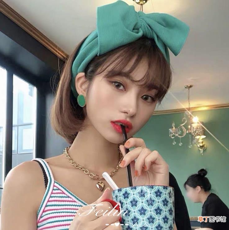 女孩短发怎么扎简单好看