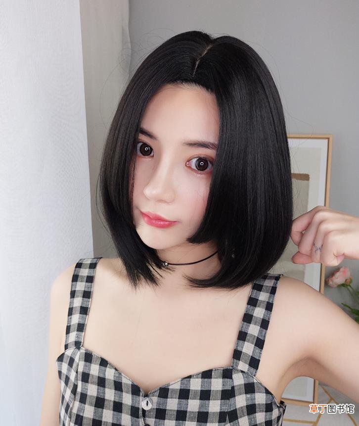 黑色短发怎样才不显老