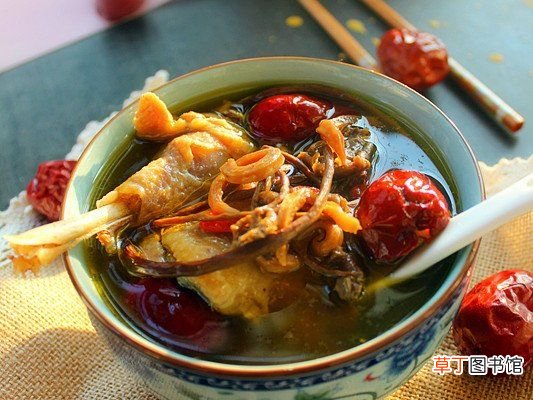 茶树菇煲鸡汤！ 茶树菇鸡汤的做法步骤