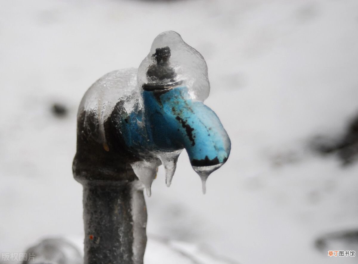 水管冻住多久才能解冻 水管冻住了怎么快速解冻？