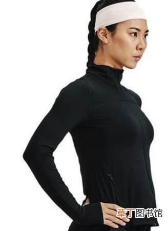 上下两个c是什么牌子