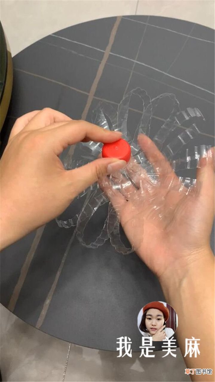 最简单的手工灯笼做法！ 一分钟教你做一个好看的手工灯笼！